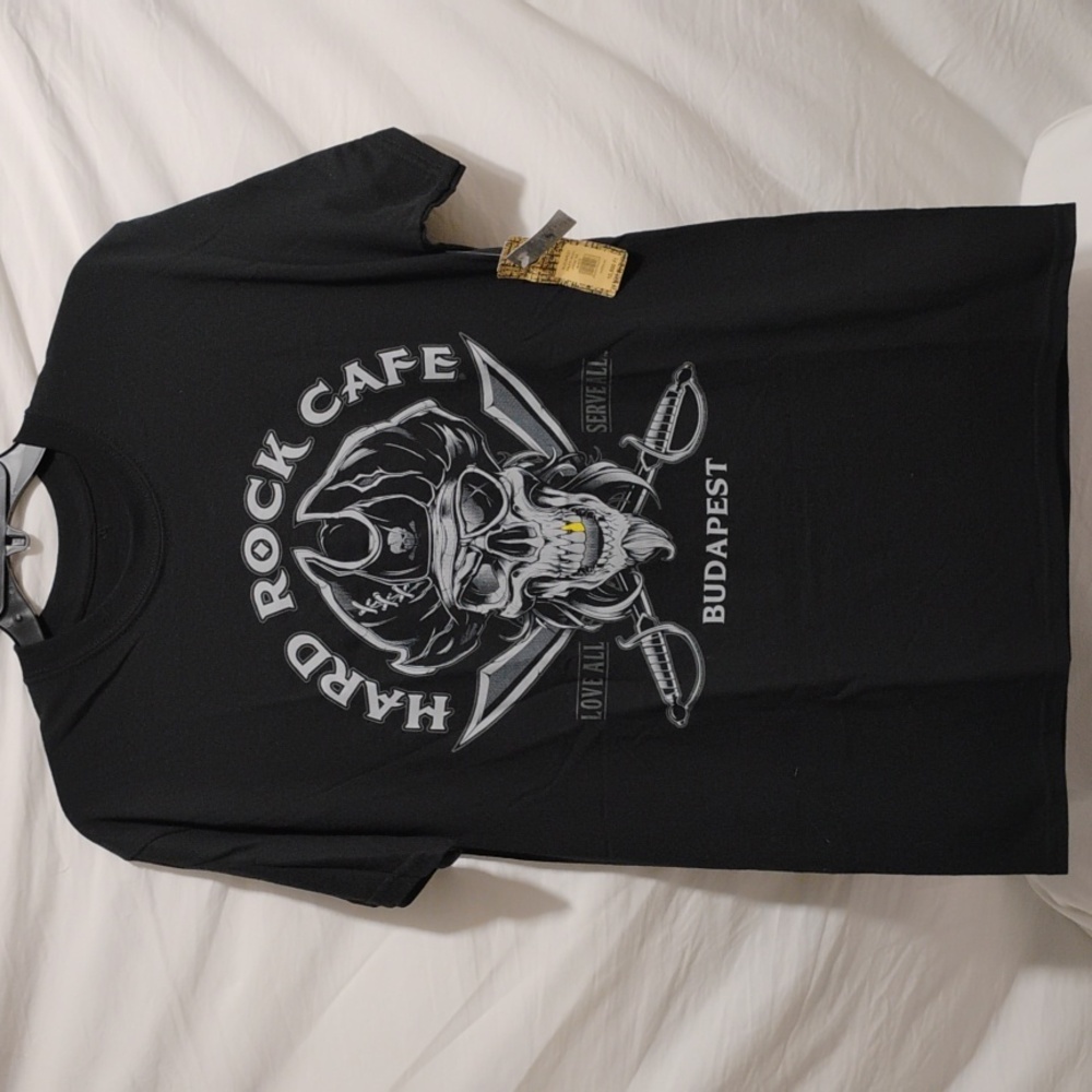 (D-2) NWT Hard Rock Cafe Budapest Pirate Skull Shirt Sz.M & XXL